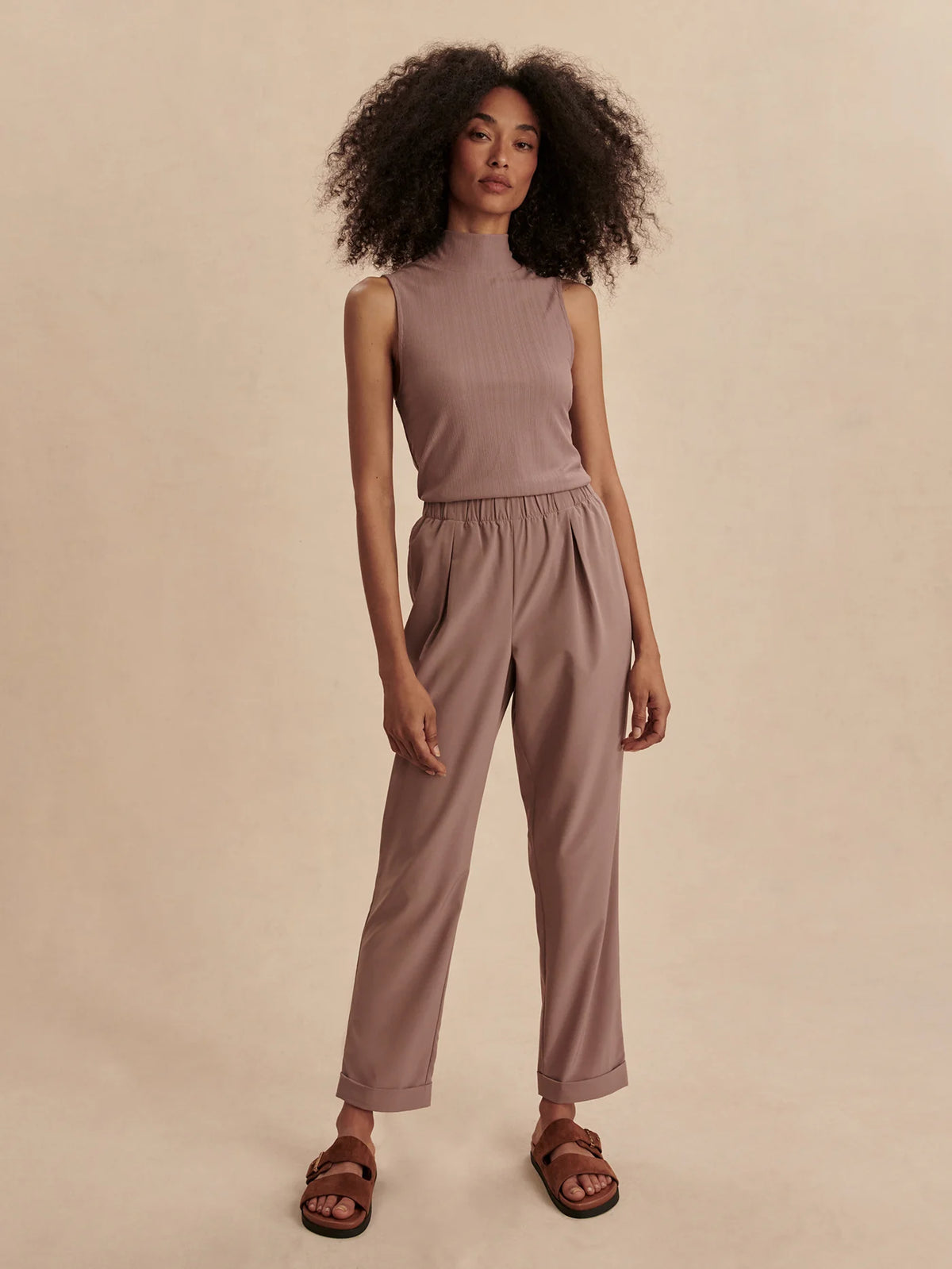 Lightweight Stretch Pleated Travel Pant Regular